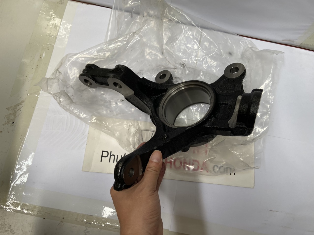 Ngõng moay ơ xe Honda CRV